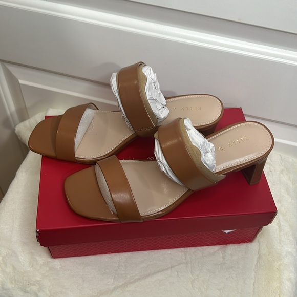 New! Kelly & Katie Carbren Cognac Sandal - Picture 11 of 13